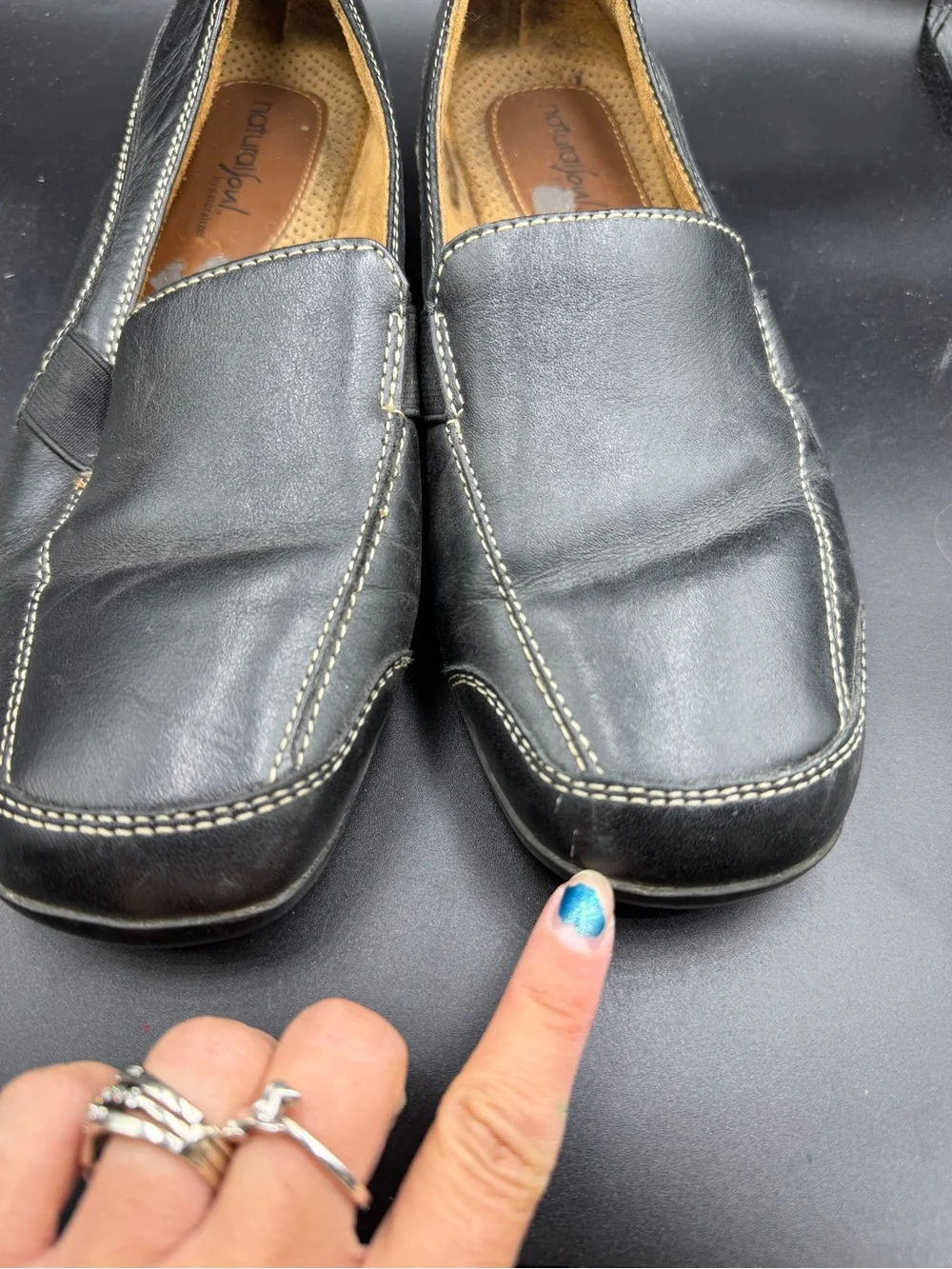 Natural soul by Naturalizer black shoes size 8
